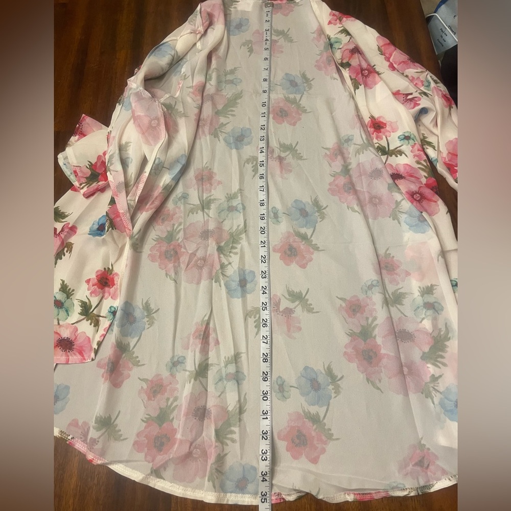 Floral kimono style silk like cardigan - Picture 6 of 6